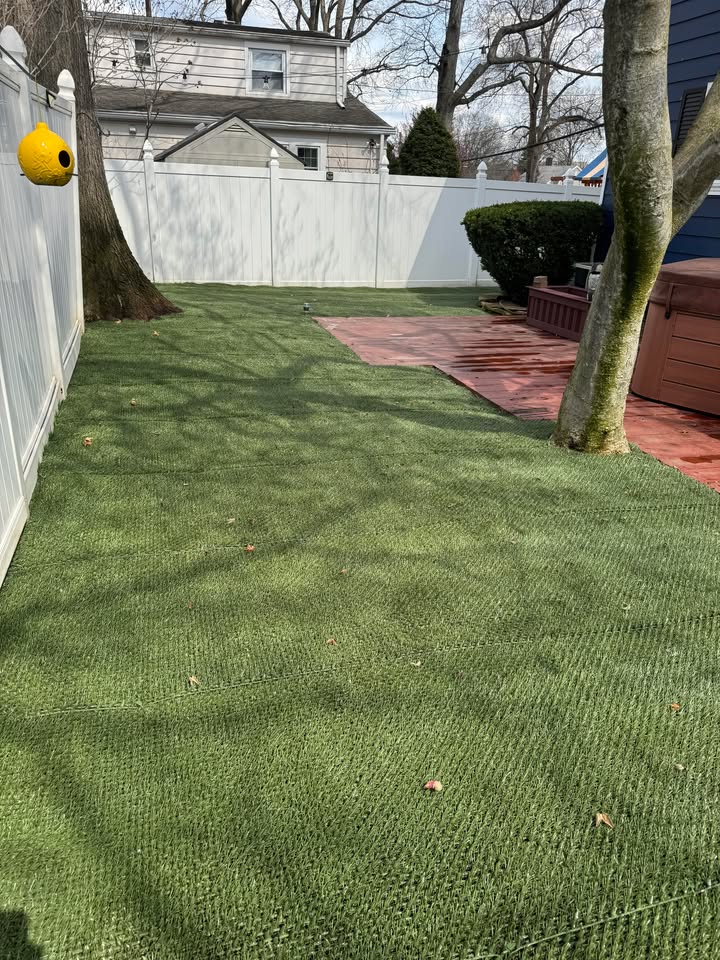 Natura installed across the yard